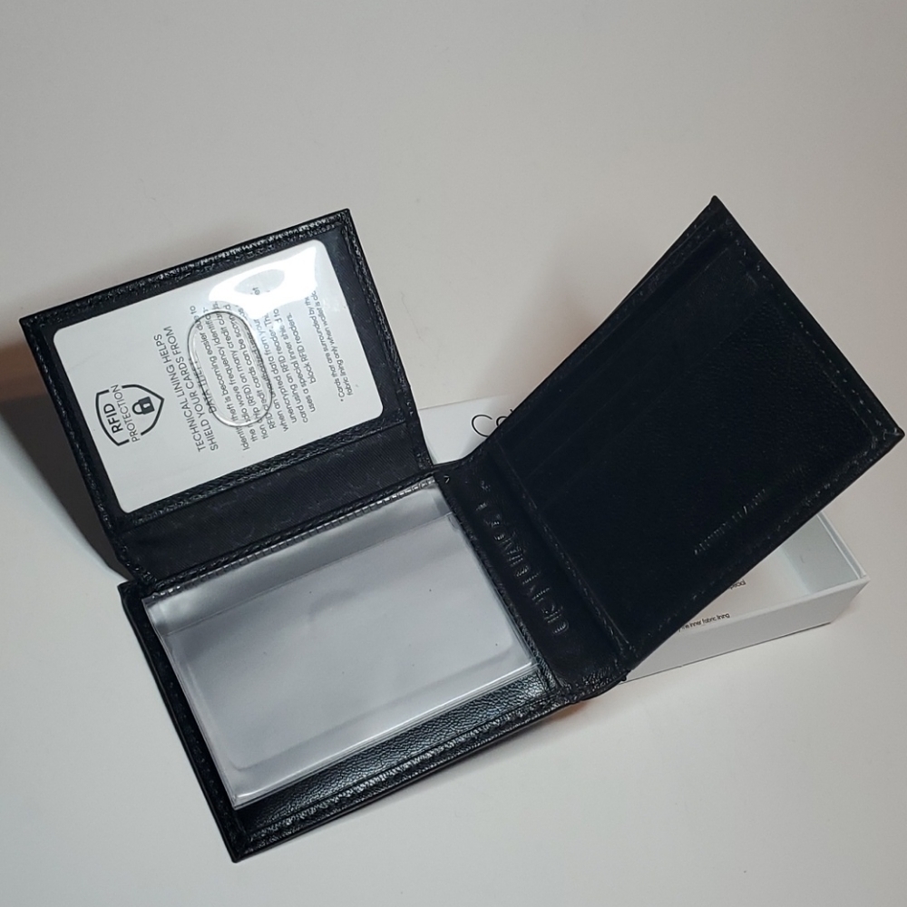 Calvin Klein bi-fold black leather wallet, RFID pr - Picture 3 of 6